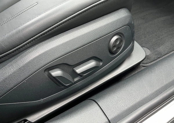 Audi A4 cena 109900 przebieg: 68332, rok produkcji 2019 z Gdynia małe 631